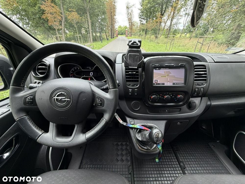 Opel Vivaro - 34