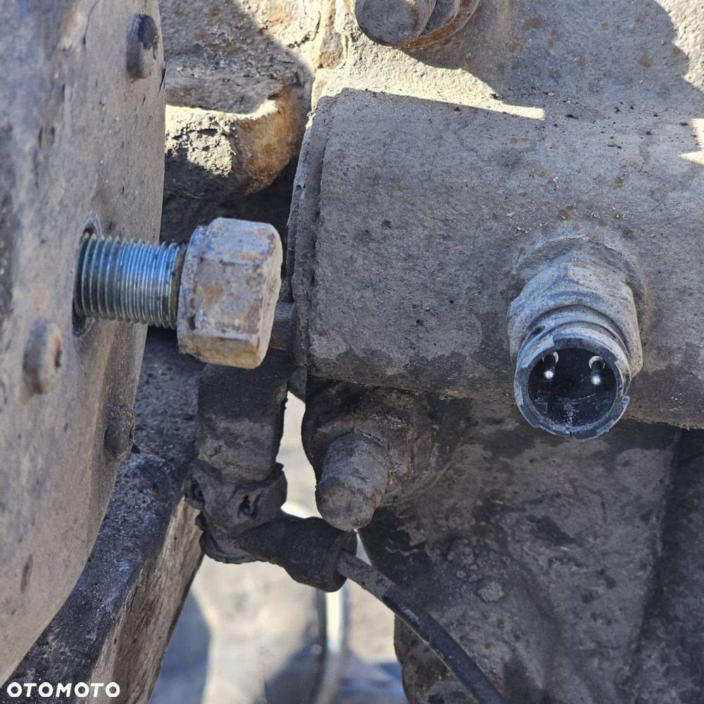 MOST TYLNY VOLVO FE 300 MS17X 1/529 MS 17X - 3