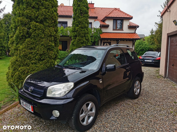 Toyota RAV4 1.8 VVT-i Terra 2WD