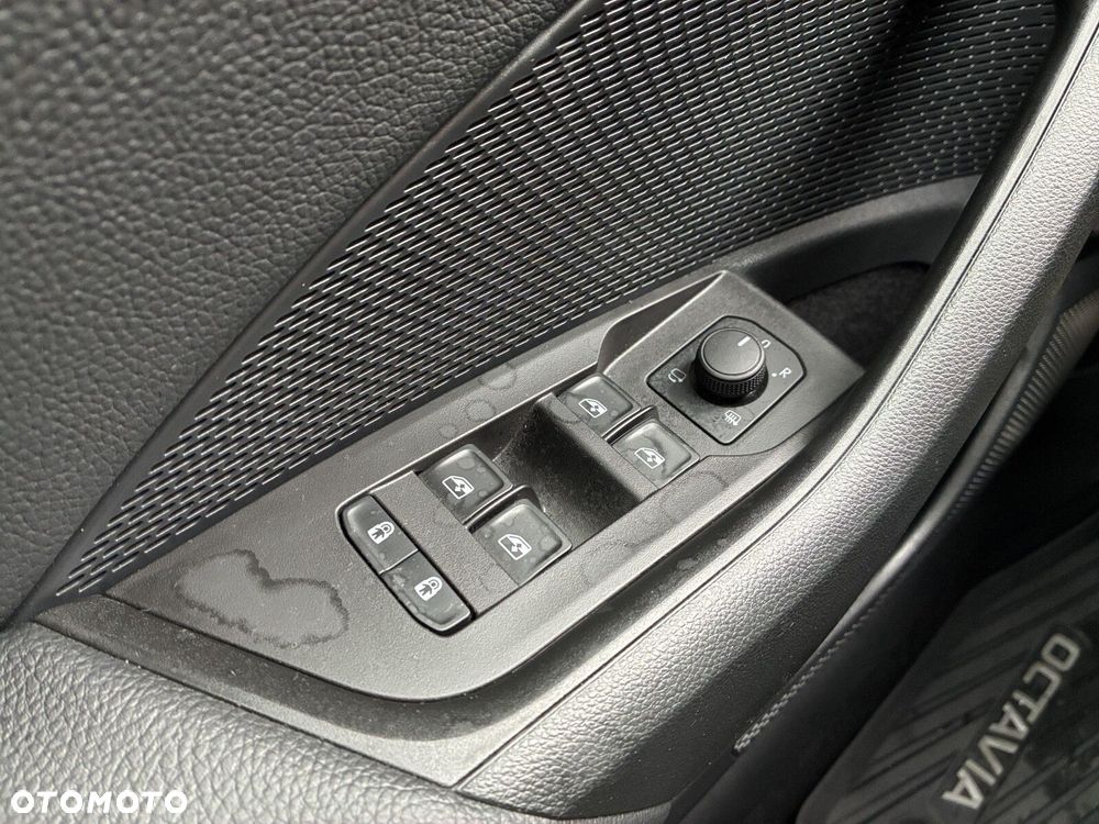 Skoda Octavia - 23
