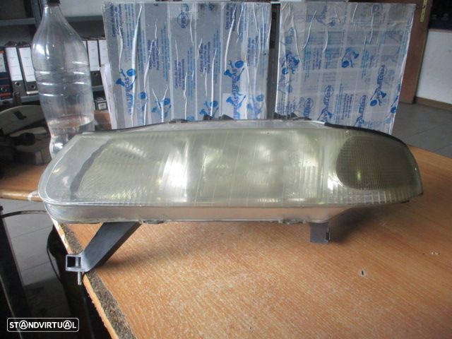 Farol 54532732 ROVER 414 SI 1998 1.4 I 103CV 0P Esq H7 + H1 CARELLO ROVER 400 II BERLINE 414 1998 414/1.4 Si 105CV 4P PRETO ESQ H7 + H1 CARELLO - 1