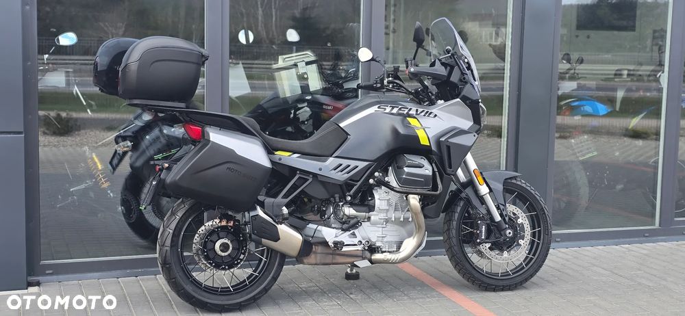 Moto Guzzi Stelvio - 4