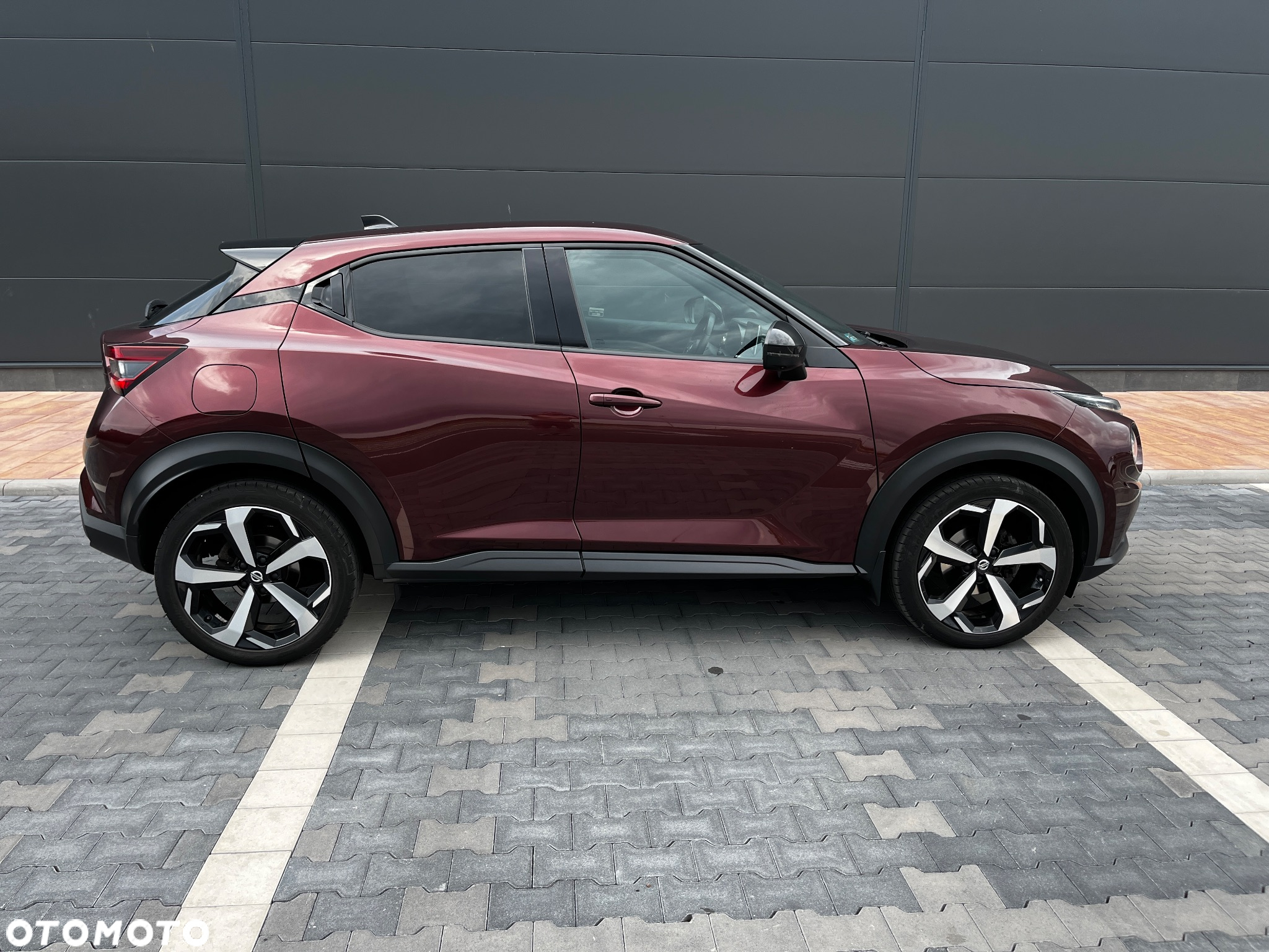 Nissan Juke 1.0 DIG-T N-Connecta - 10