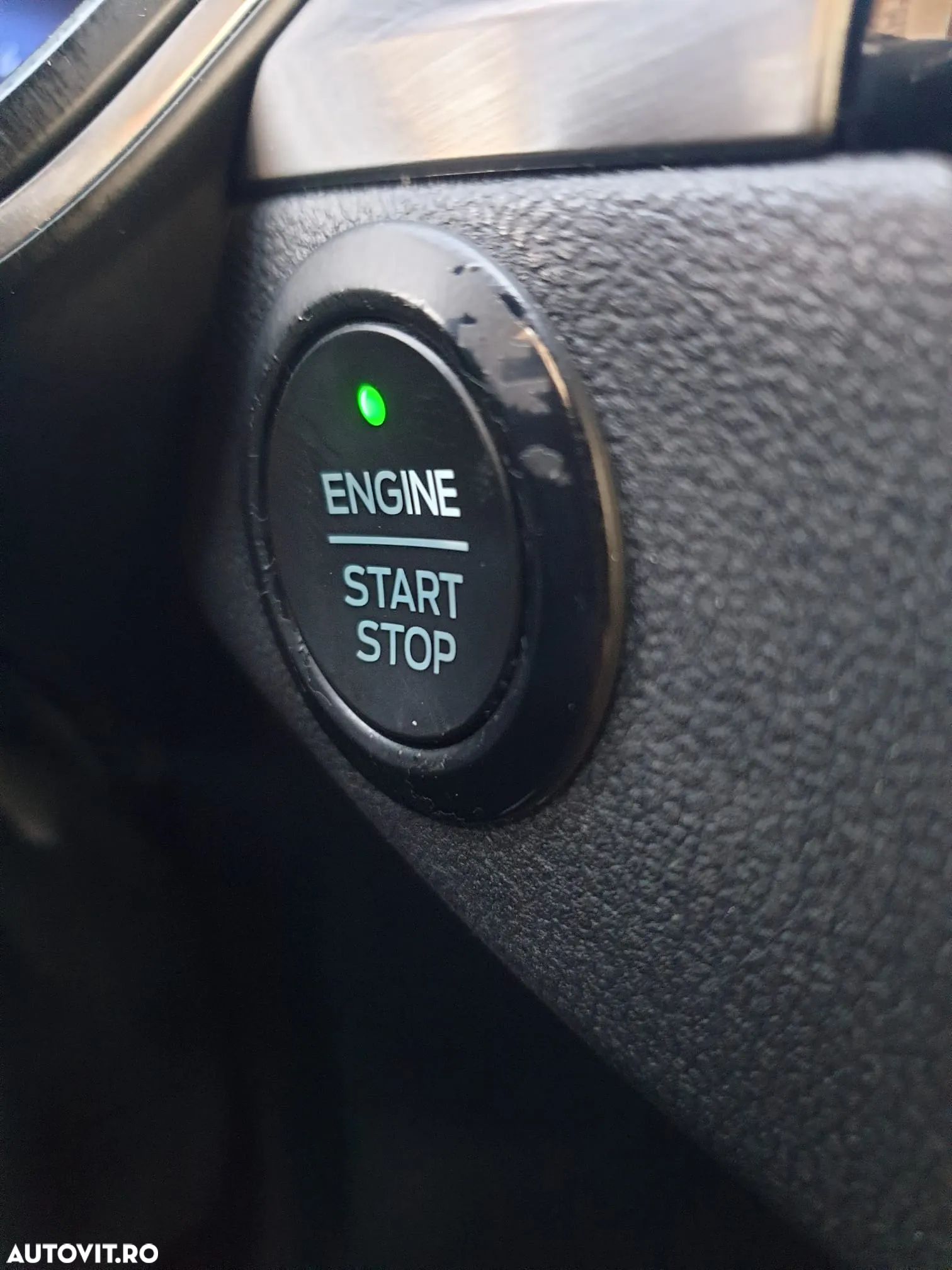 Ford Kuga 2.0 EcoBlue A8 AWD Titanium - 32