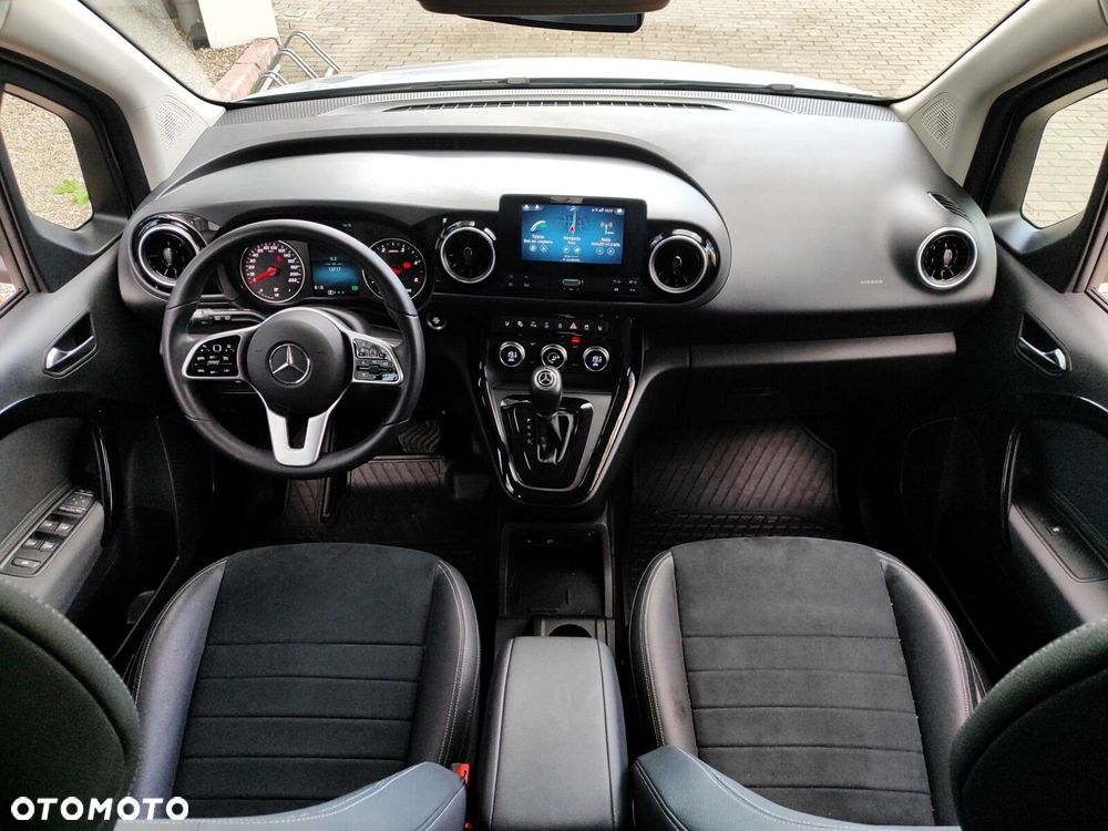 Mercedes-Benz Klasa T 180 d Style - 10