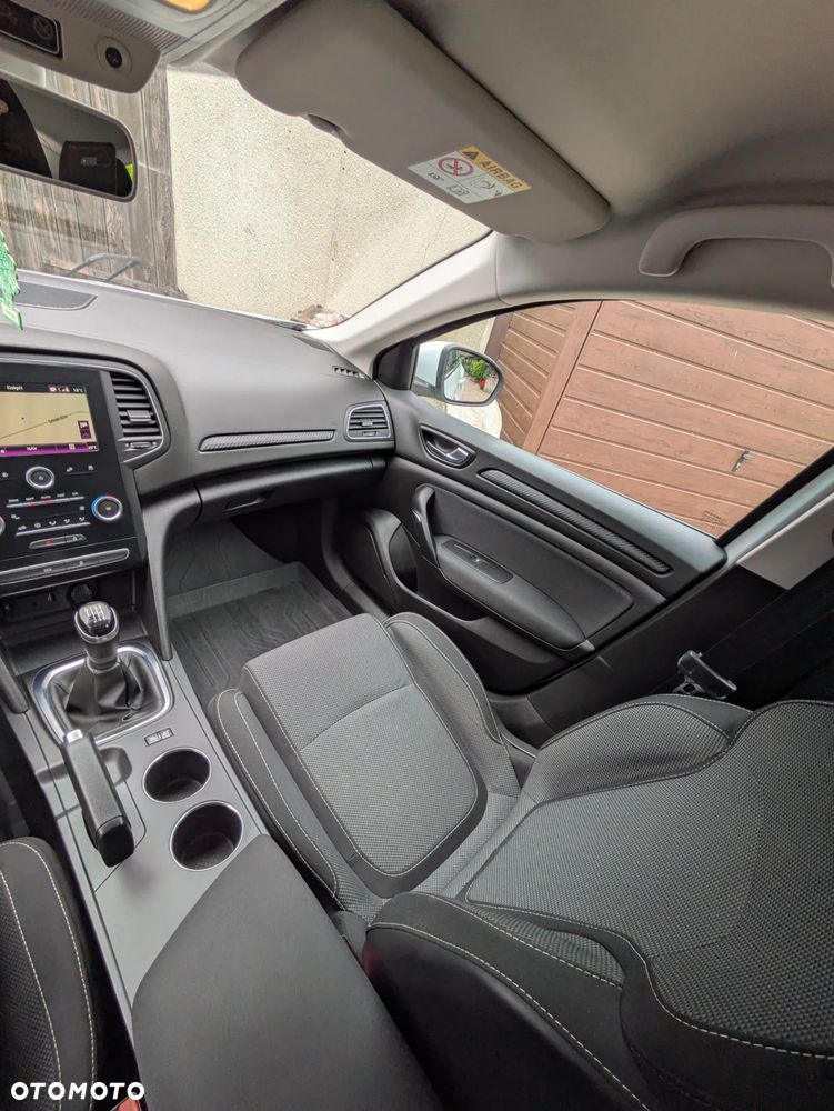 Renault Megane 1.5 Blue dCi Intens - 25