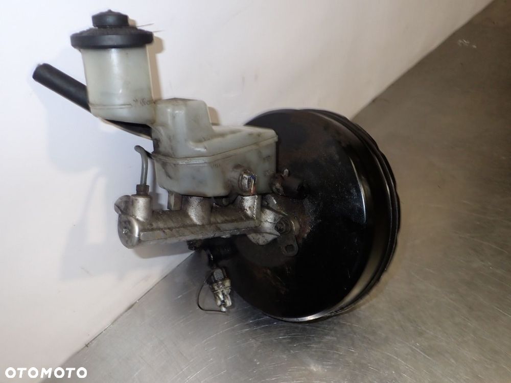 SERWO POMPA HAMULCOWA TOYOTA RAV4 II LIFT - 2