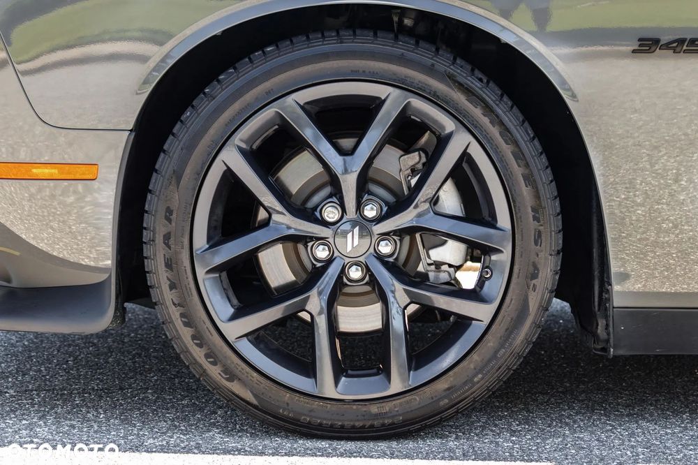 Dodge Challenger 5.7 R/T - 9