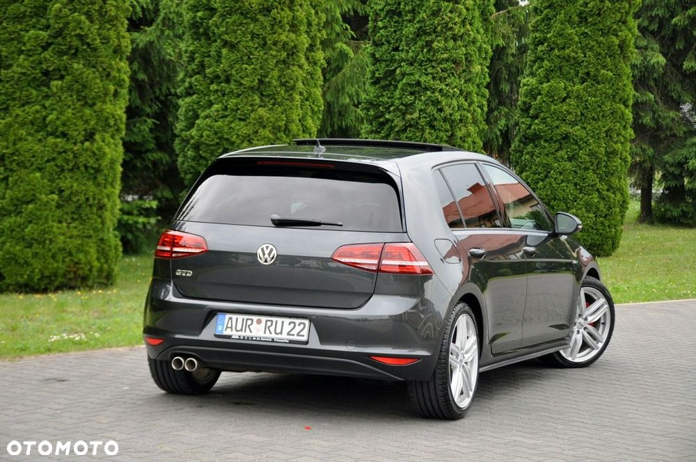 Volkswagen Golf - 7