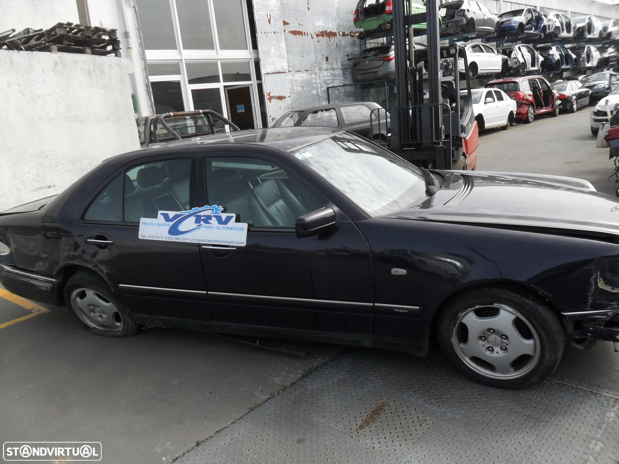 Mercedes E210 (1995-1999) - Viatura para peças - 2