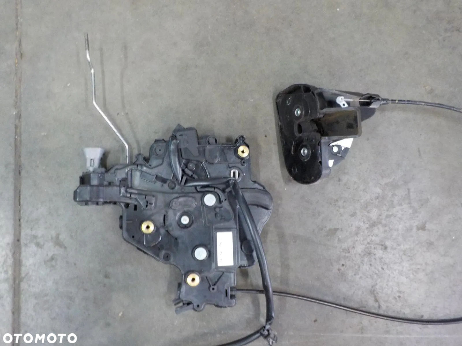 VW T5 ZAMEK DRZWI ODSUWANYCH BOCZNYCH 7H0843654CC - 3