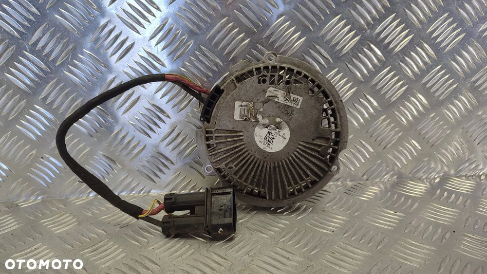 VW TOUAREG 7P 10-18R SILNIK SILNICZEK WENTYLATORA CHLODNICY 7P6121203B 7P6121203 B