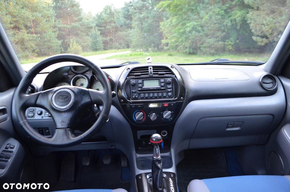 Toyota RAV4 2.0 D-4D 4x4 - 39