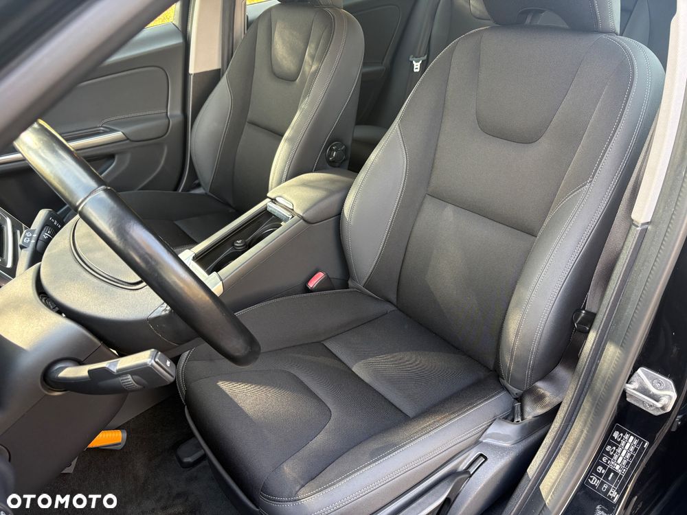 Volvo V60 D3 Geartronic Kinetic - 14