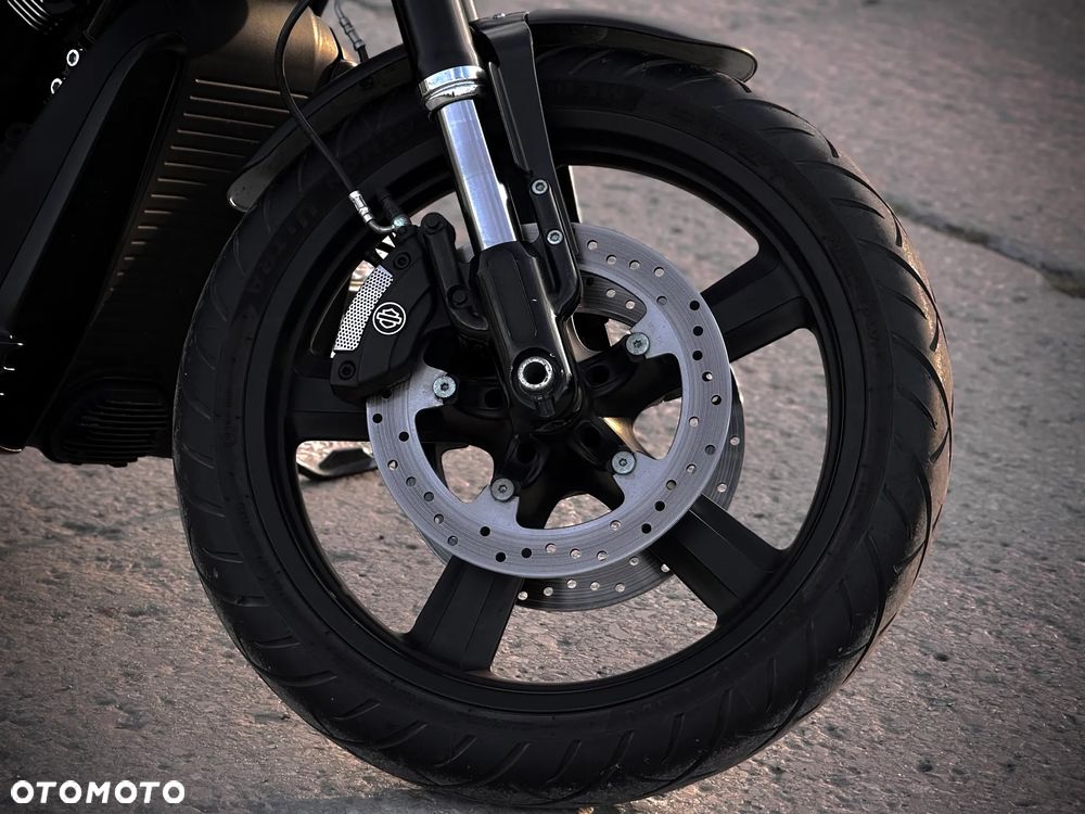 Harley-Davidson V-Rod Night Rod - 34