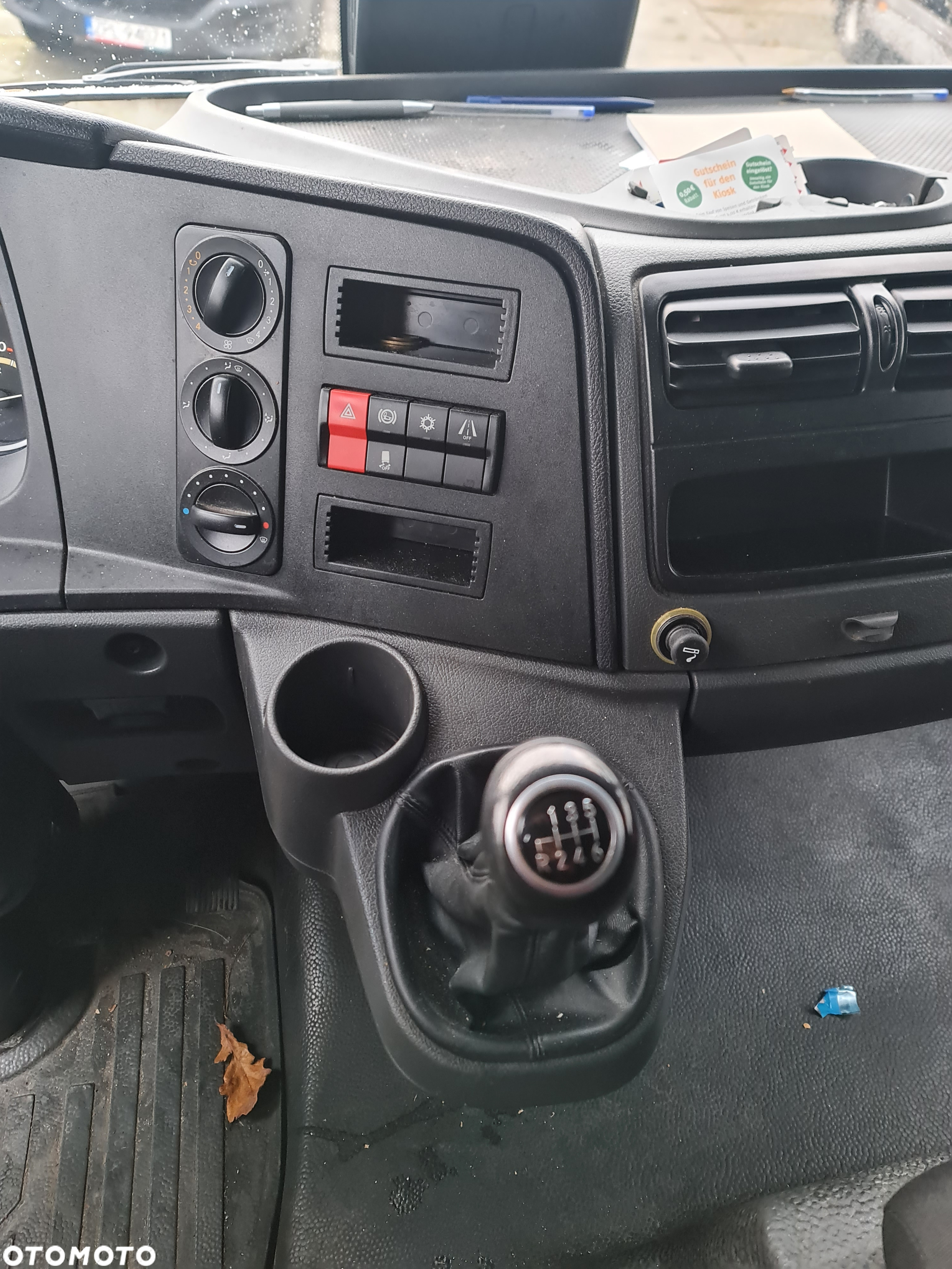 Mercedes-Benz Atego 818 - 19