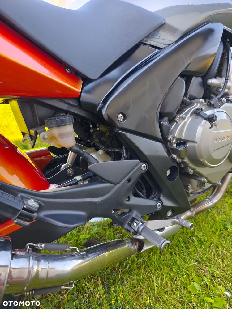 Honda CBF - 16