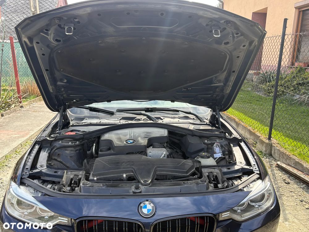 BMW Seria 3 320i Sport Line - 8