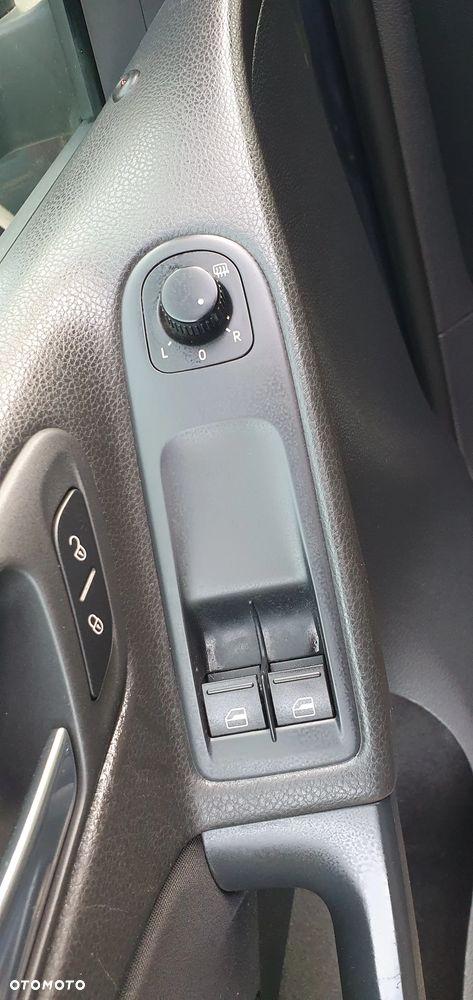 Volkswagen Golf - 26