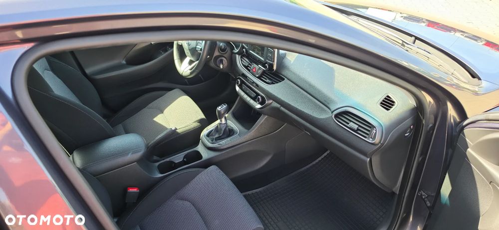 Hyundai i30 1.0 T-GDI Classic + - 11