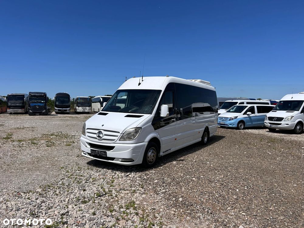 Mercedes-Benz Sprinter 519 - 11