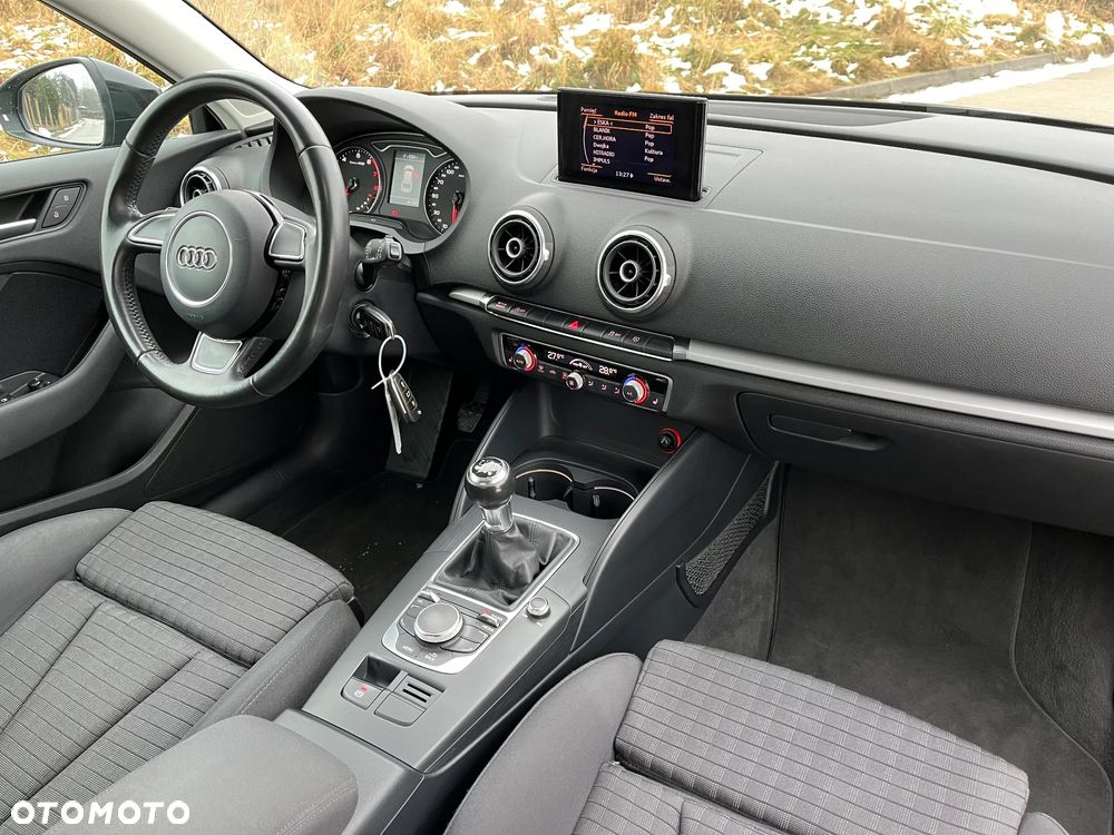Audi A3 3-drzwiowe 1.4 TFSI S line Sportpaket - 6