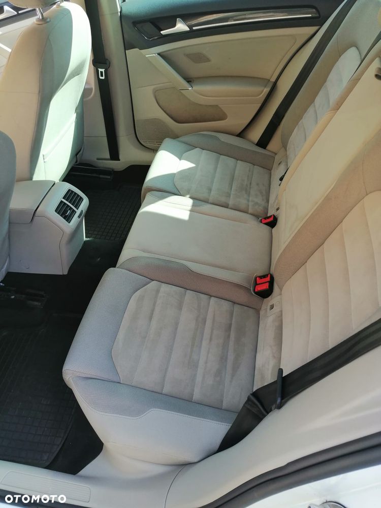 Volkswagen Golf - 12