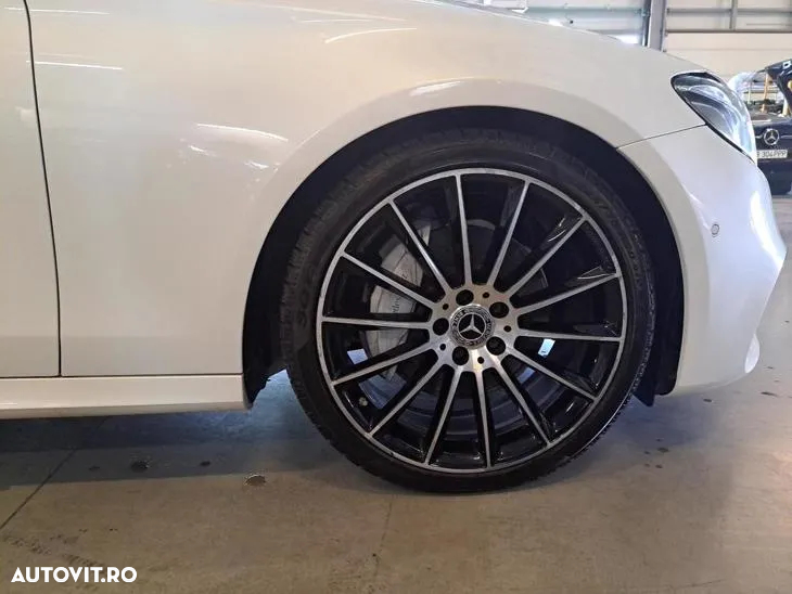 Mercedes-Benz E 220 d 4MATIC Aut. - 15