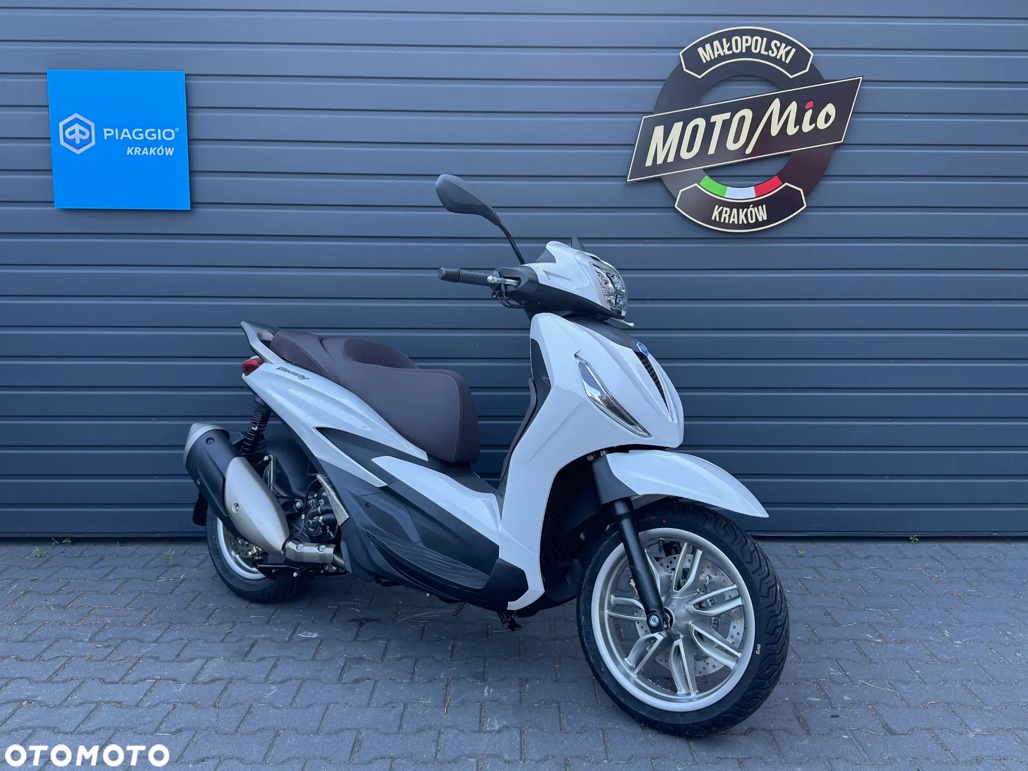 Piaggio Beverly - 1