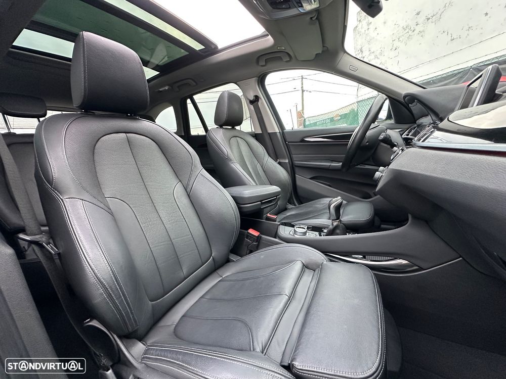 BMW X1 16 d sDrive Line Sport - 6