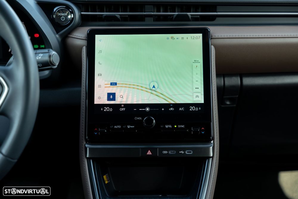 Lexus LBX Elegant - 15