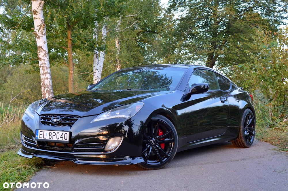 Hyundai Genesis Coupe - 2