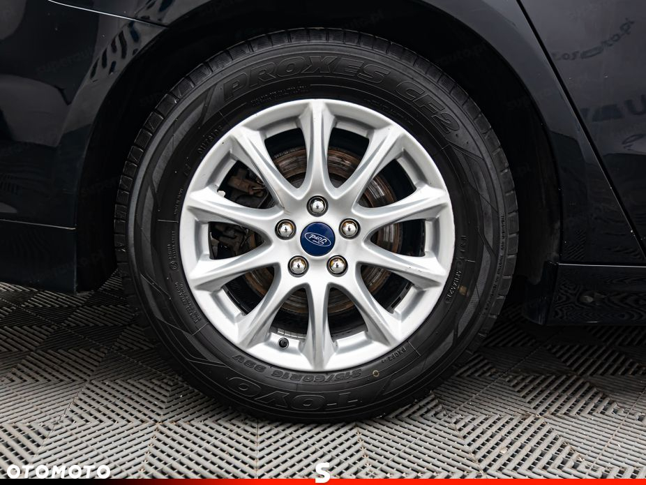 Ford Mondeo - 27