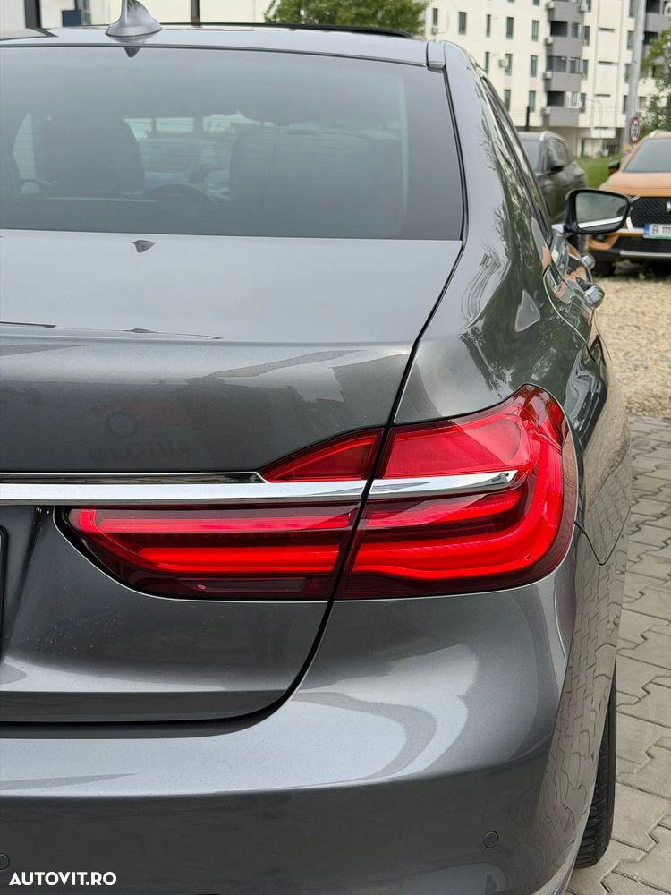 BMW Seria 7 730d xDrive - 7