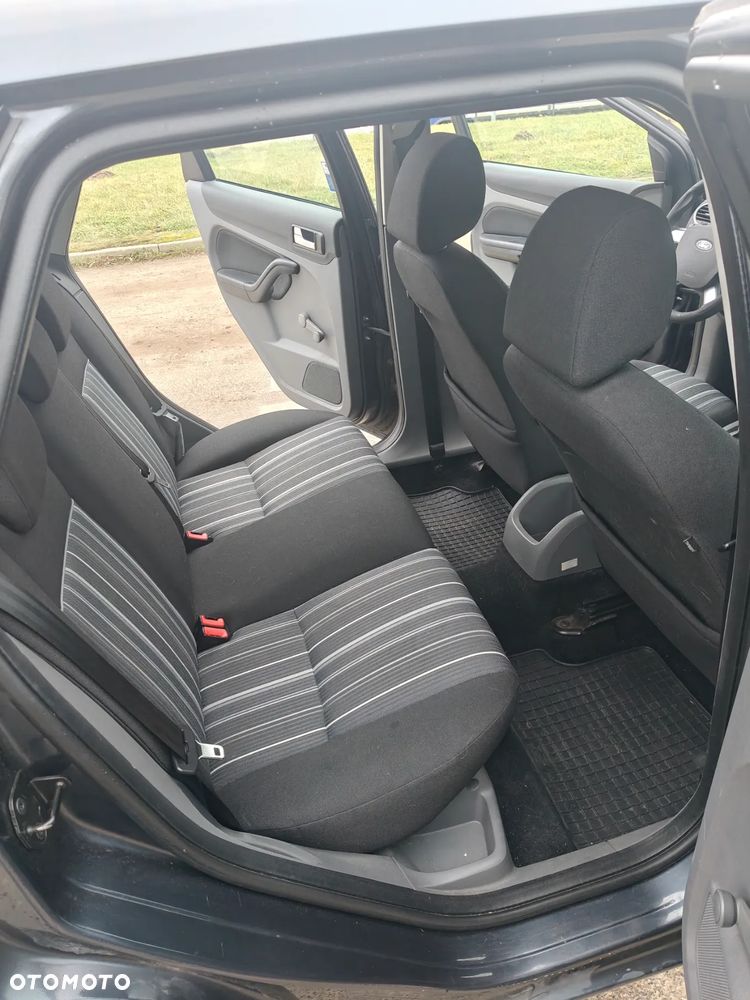 Ford Focus 1.6 TDCi Trend - 11