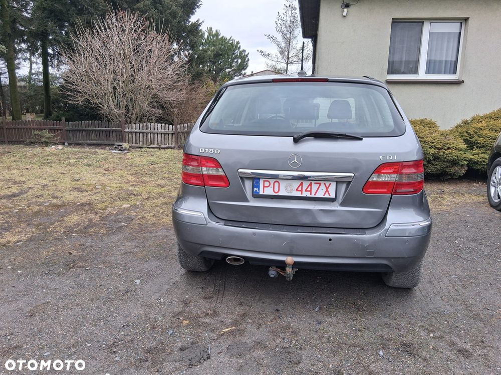 Mercedes-Benz Klasa B 180 CDI DPF Autotronic - 20