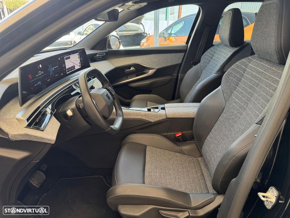 Peugeot E-3008 73 kWh Allure - 24