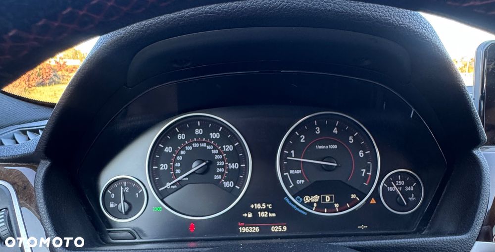 2016 BMW Seria 3 328i xDrive Sport Line, photograph 6