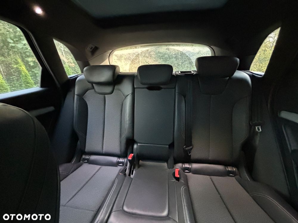 Audi Q5 55 TFSI e Quattro S tronic - 8