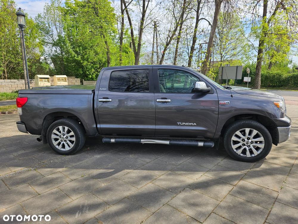 Toyota Tundra - 5