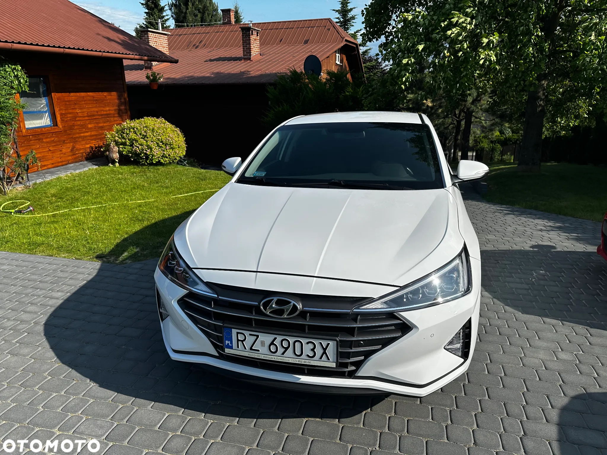 Hyundai Elantra 1.6 Style - 2