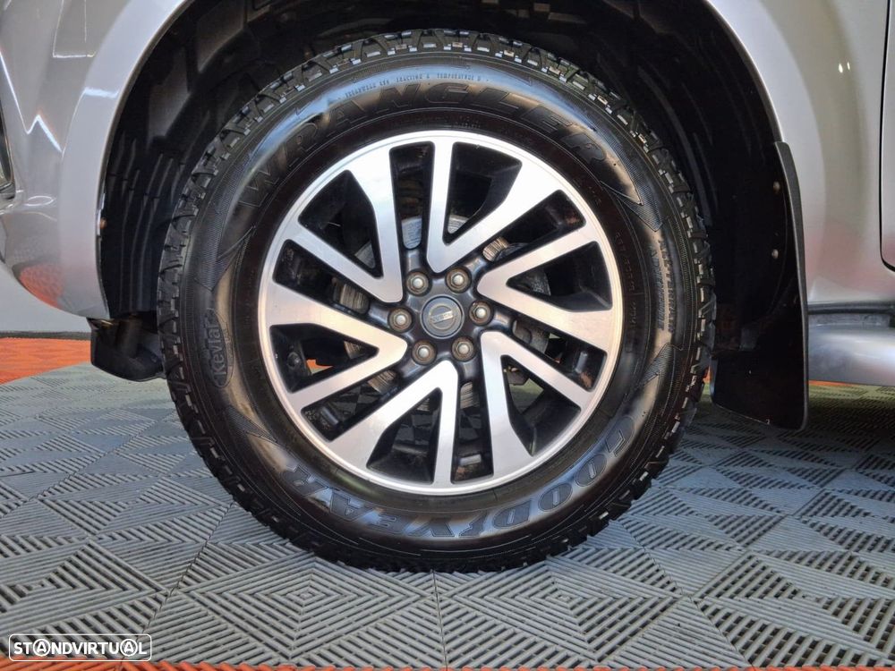 Nissan Navara 2.3 dCi CD 4WD N-Connecta - 10
