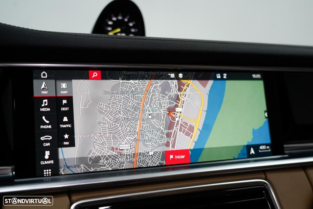 Porsche Panamera Sport Turismo 4 E-Hybrid - 15