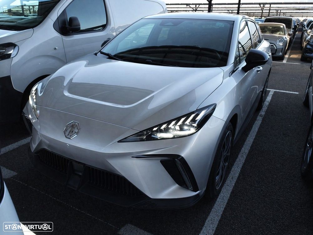 MG MG4 64 kWh Luxury - 2