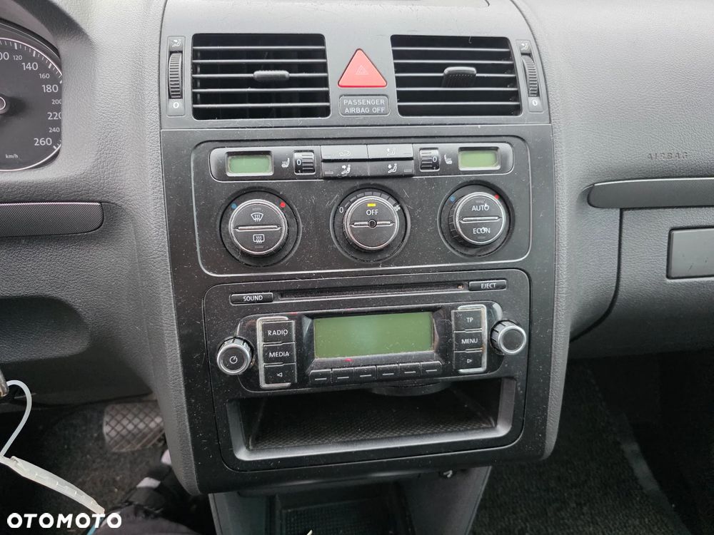 Volkswagen Touran 1.6 FSI - 20