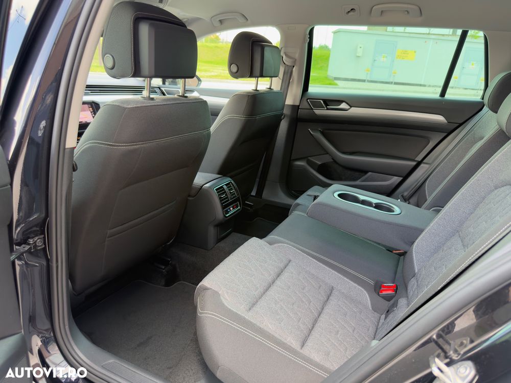 Volkswagen Passat 2.0 TDI SCR DSG Business - 24