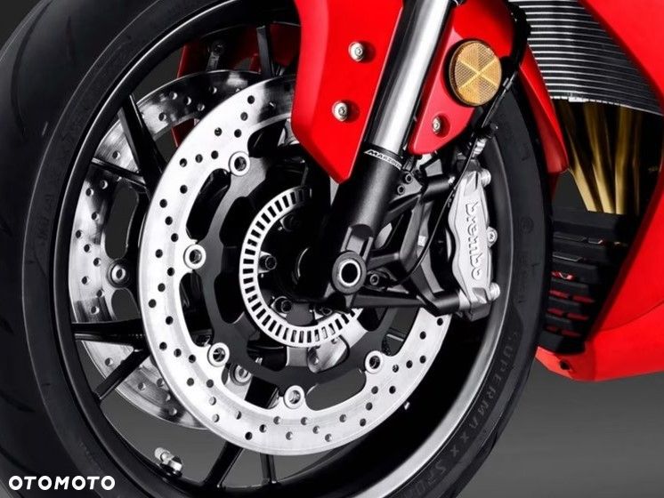 QJMOTOR SRK 800RR - 12