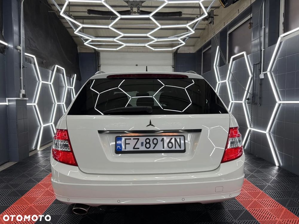 Mercedes-Benz Klasa C 220 CDI DPF (BlueEFFICIENCY) Elegance - 7