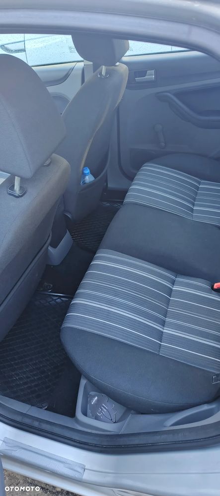 Ford Focus 1.6 16V Titanium - 16