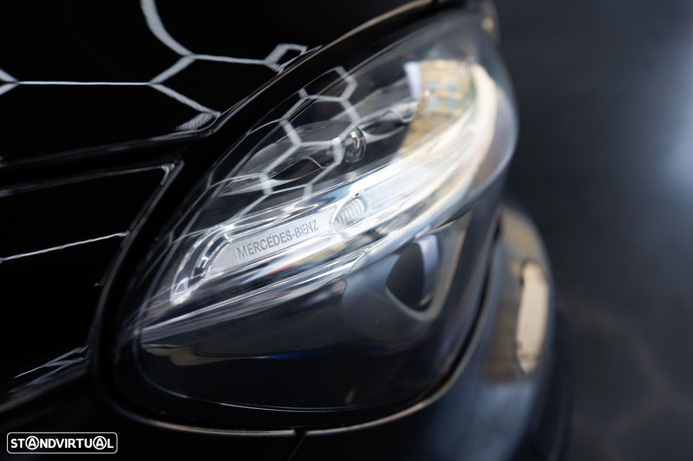 Mercedes-Benz GLA 220 d AMG Line - 16